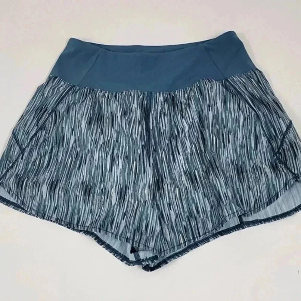 SPANX GET MOVING SHORTS